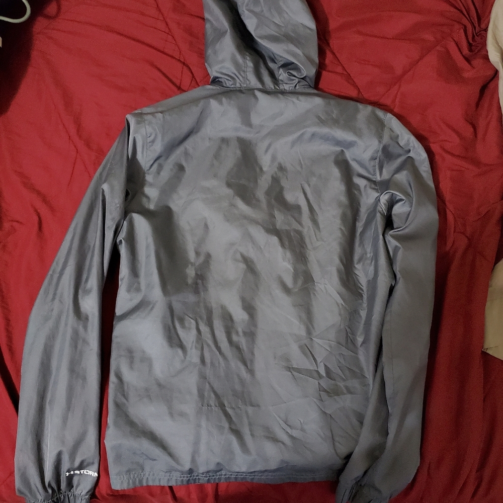Mens gray Under Armor windbreaker